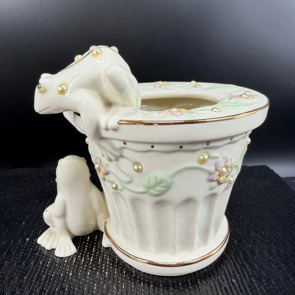 Lenox Porcelain Frog Planter Ivory Gold Trim Faux Pearl Floral Garden Decor READ